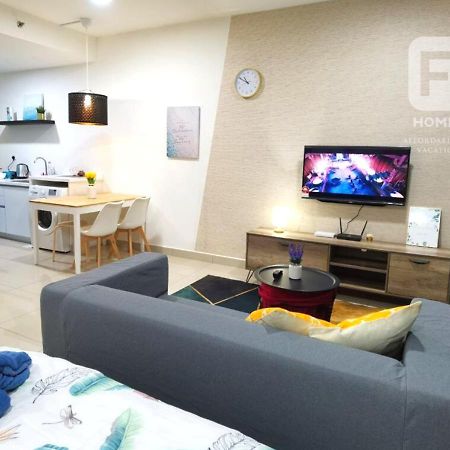 Netflix Wifi Trefoil Homestay Setia Alam Sacc Homestay Fe Shah Alam Kültér fotó